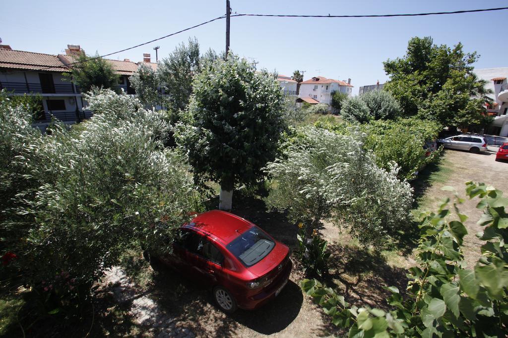 Badis Haus Apartment Toroni Exterior photo