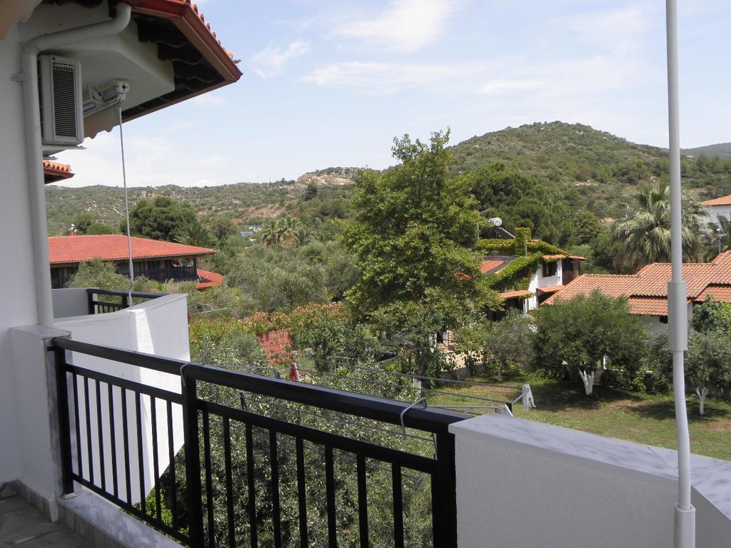 Badis Haus Apartment Toroni Exterior photo